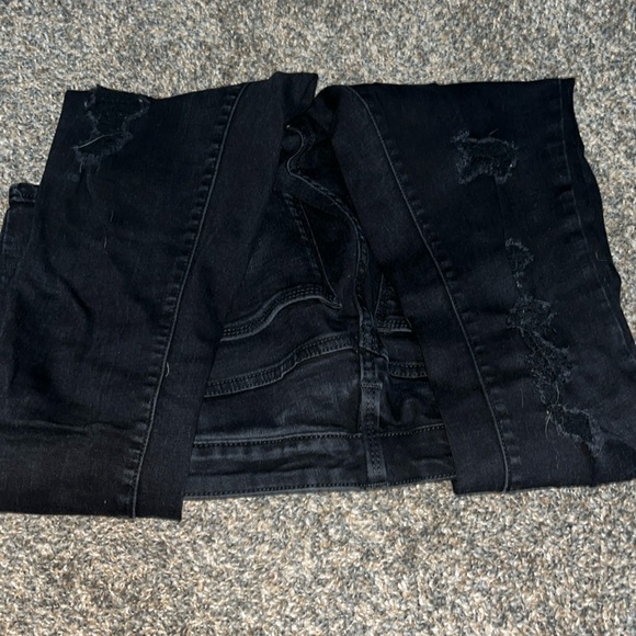 Black ripped skinny jeans - Picture 2 of 3